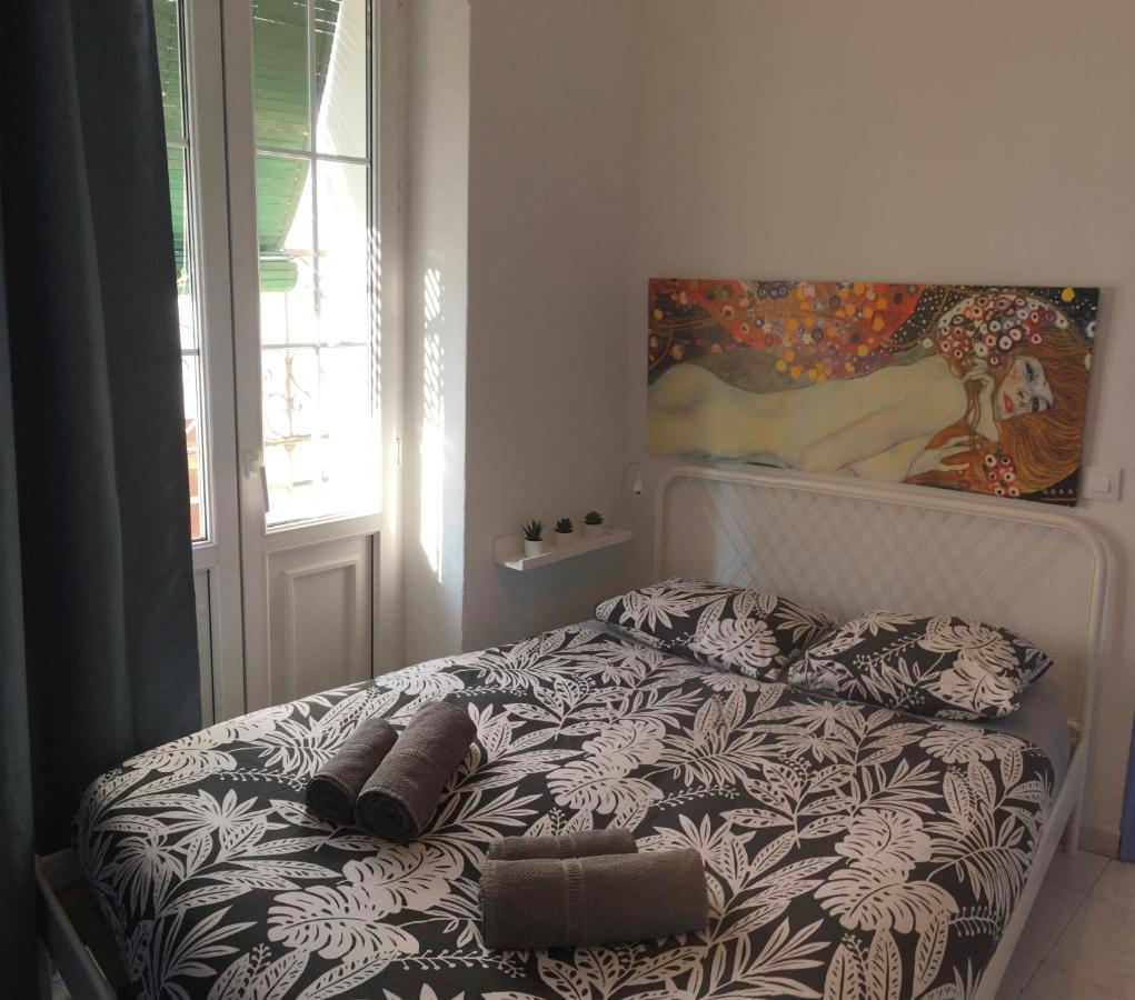 Apartamento Imperial Sevilla City Center Luaran gambar