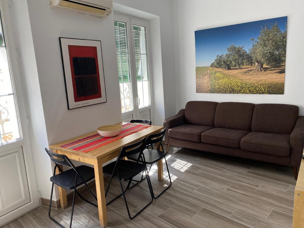 Apartamento Imperial Sevilla City Center Luaran gambar