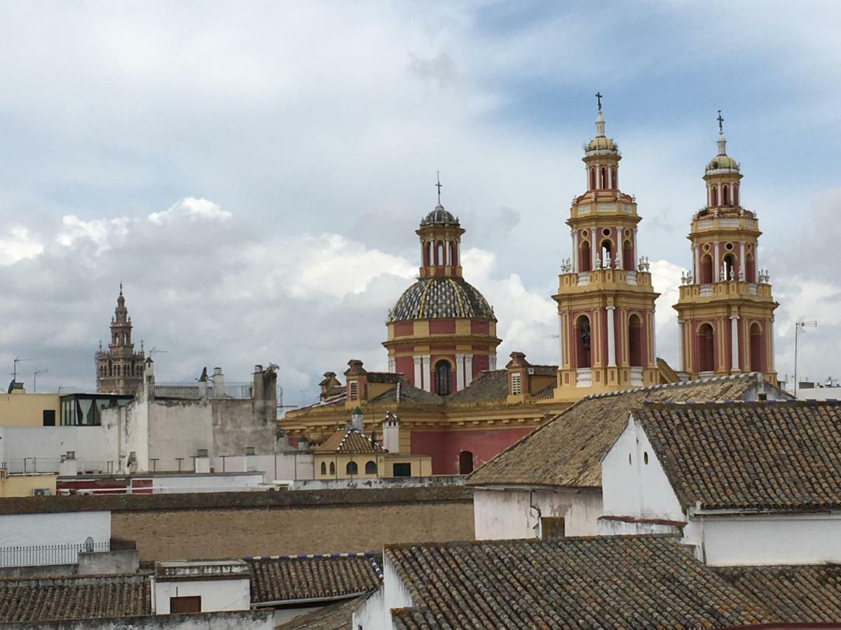 Apartamento Imperial Sevilla City Center Luaran gambar